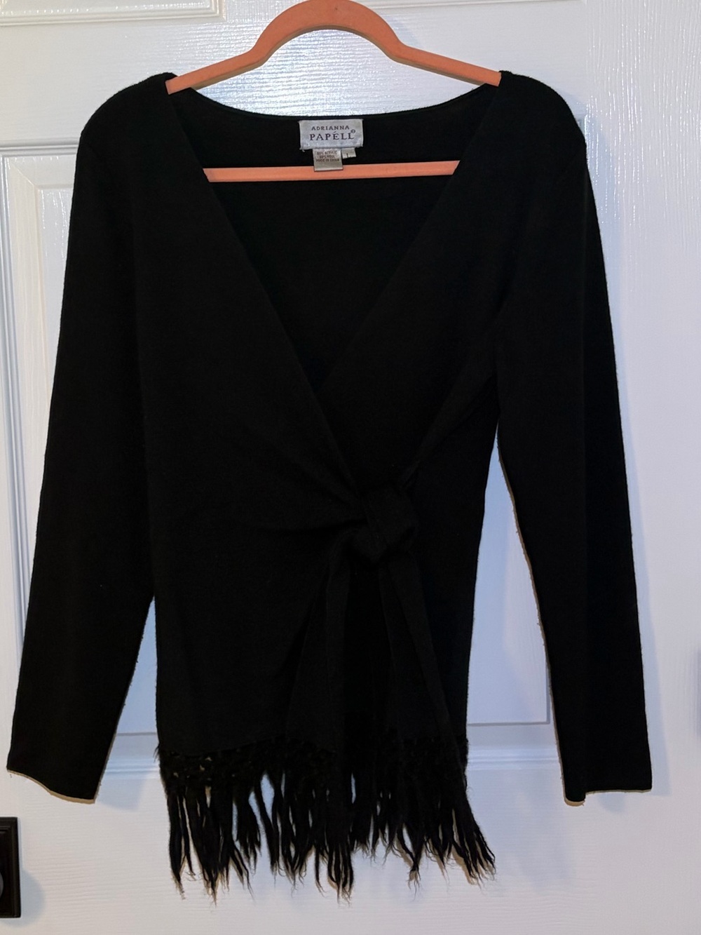 Adrianna Papell Black Wrap Tie Sweater Top with Fringe Bottom & Tie Belt. Large